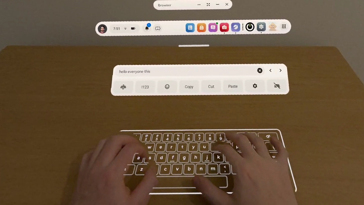 Quest 3 научился превращать любой стол в клавиатуру